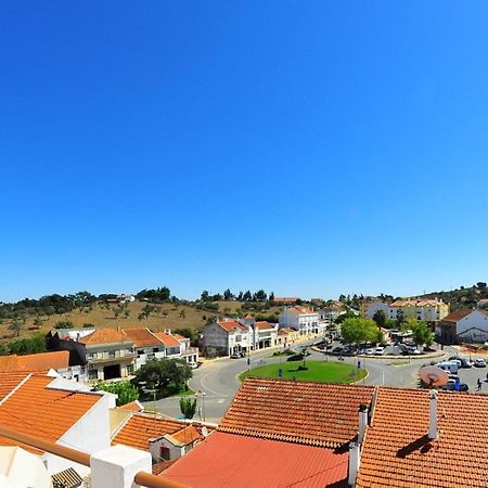 Apartamentos Bau-Doce Cercal do Alentejo Ruang foto